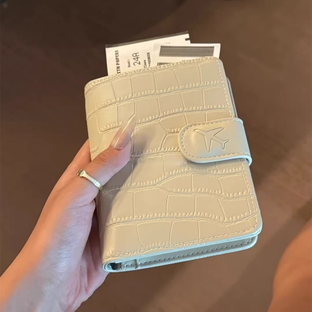 PUレザーパスポートカバー 男女兼用オーガナイザー - 保護 - Travel Organizer Men のレビューと価格